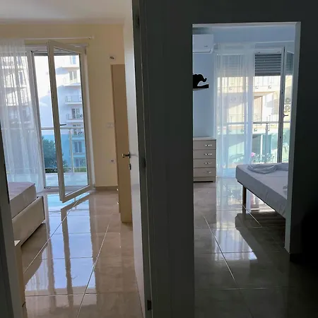 Apartment Deja Blue